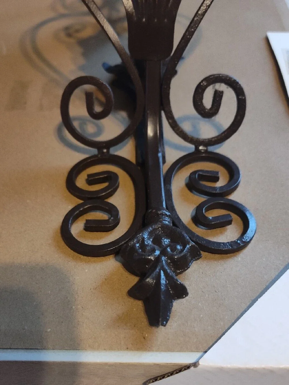 Decorative Metal Wall Sconces in Dark Brown - Elegant Leaf Scroll Design
